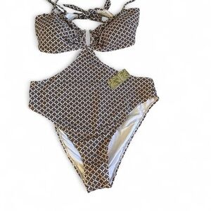 Cupshe Women's One Piece in Black and White​